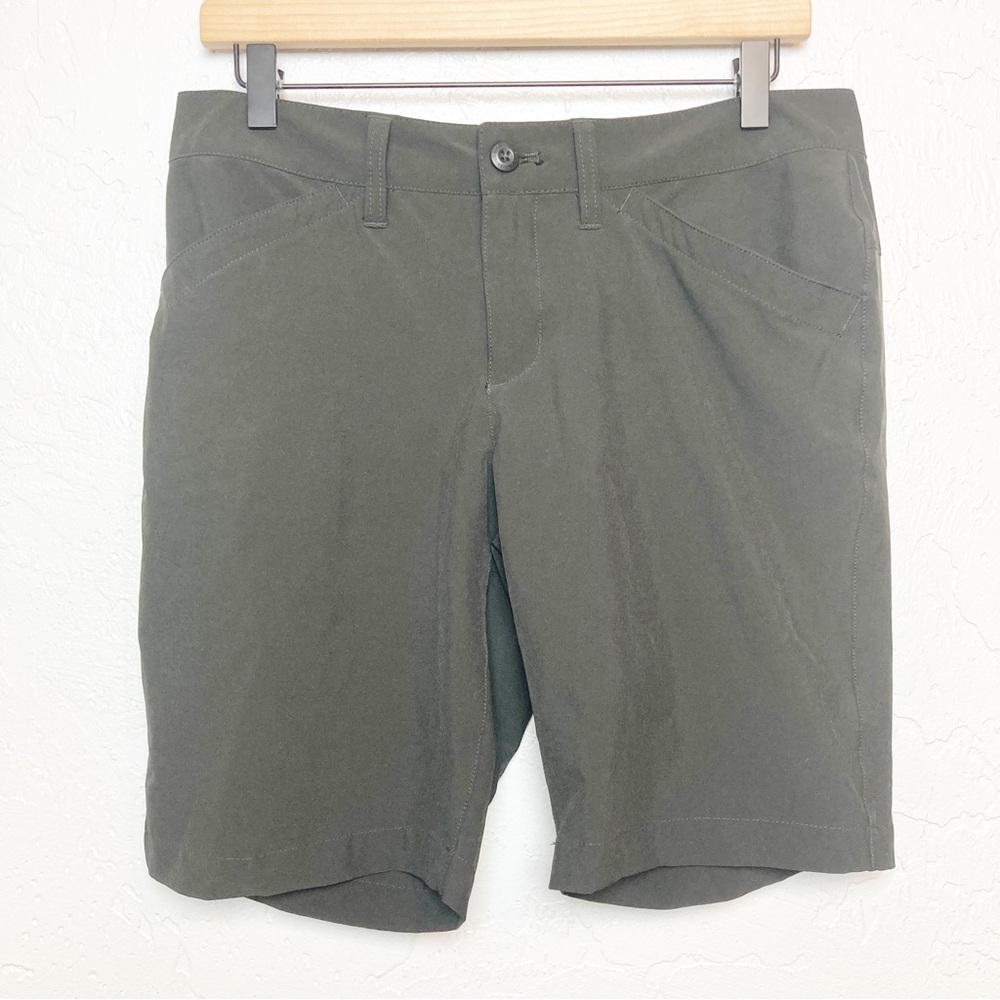 Eddie Bauer Bermuda Shorts Black Women’s Size 6